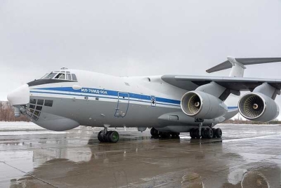Во время ремонта у самолета Ил-76 отлетело стопорное кольцо шасси, в результате чего погибли два человека